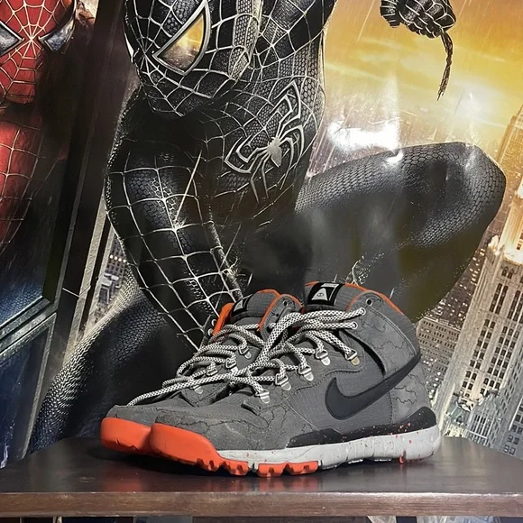 NIKE SB x POLeR Poler X Nike SB 